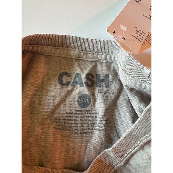 NWT Urban Outfitters Johnny Cash Walk the Line Tee - Picture 4 of 6